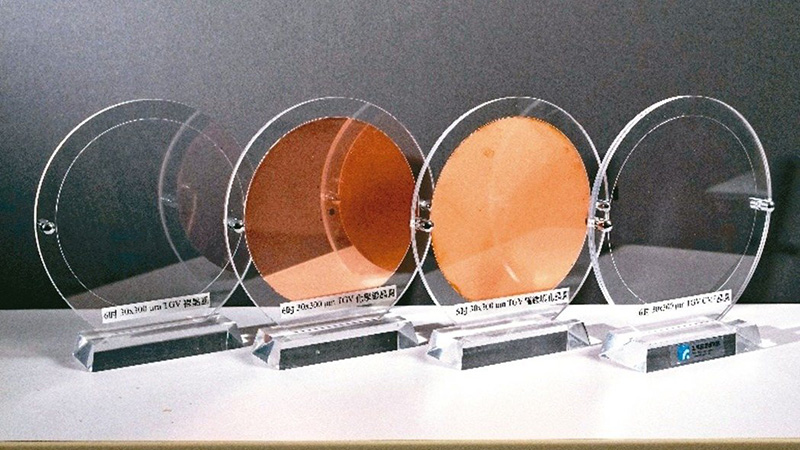 【專家觀點】面板級封裝　技術大突破