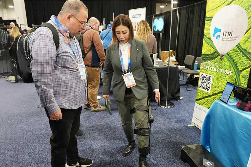 20250107-ces-01.jpg