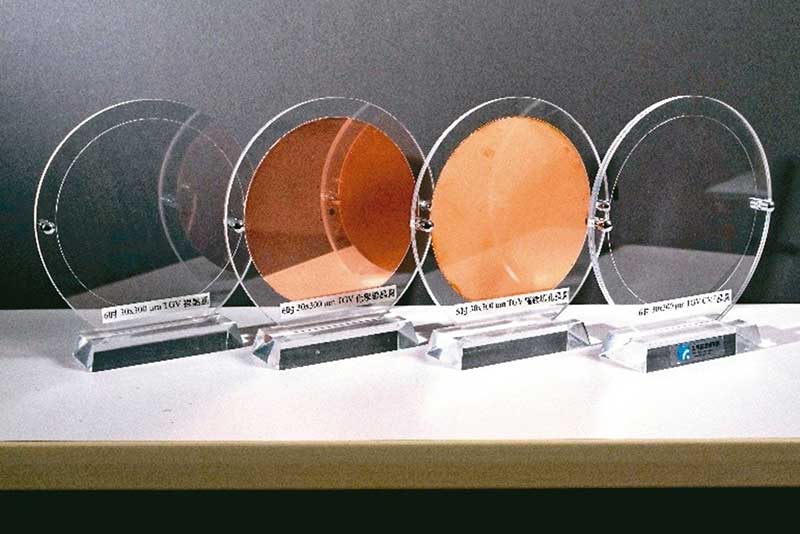 Panel-level-packaging-technology-breakthrough_01.jpg