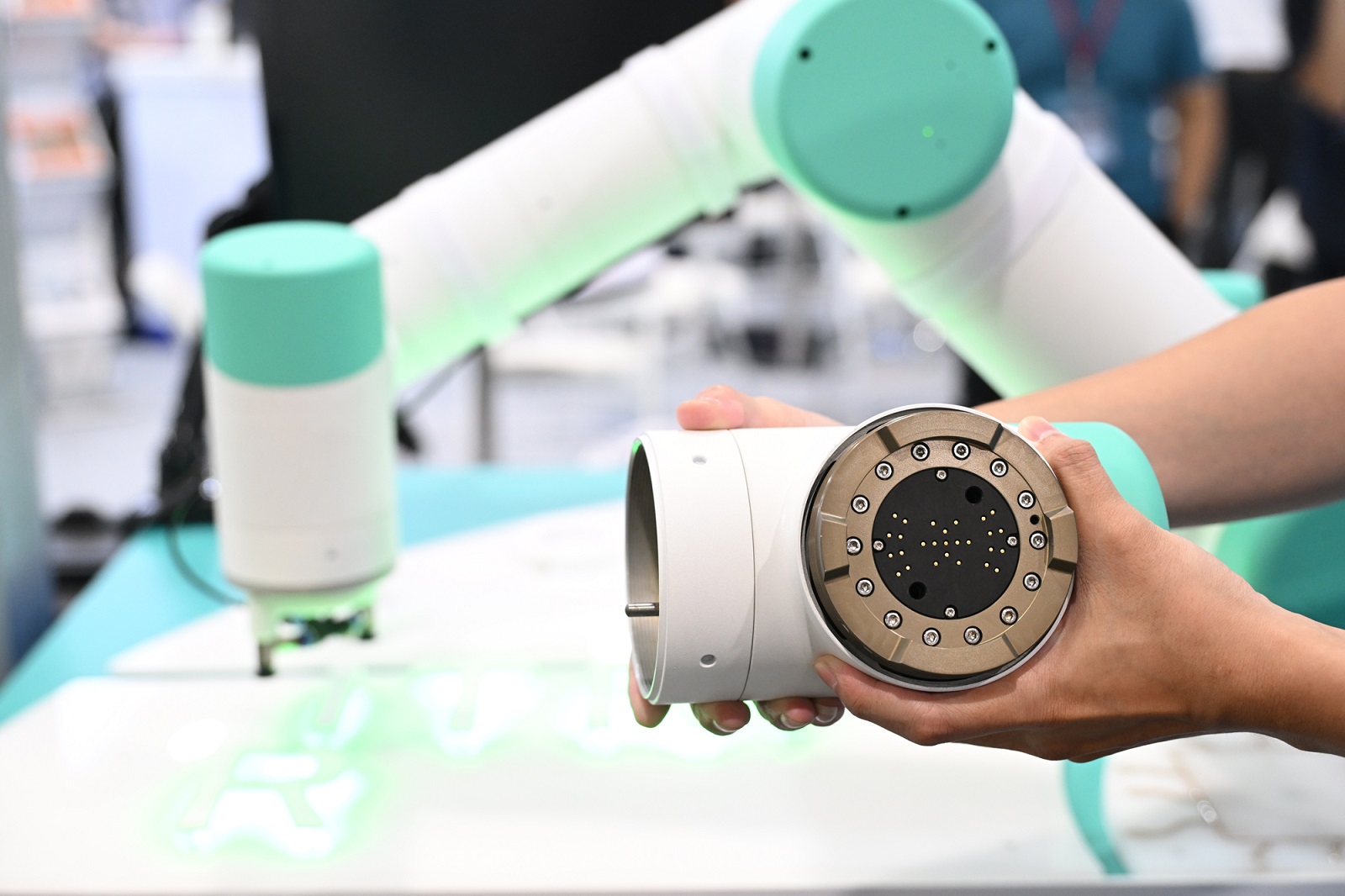 Q100-Detachable-Joint-Robot-System.jpg