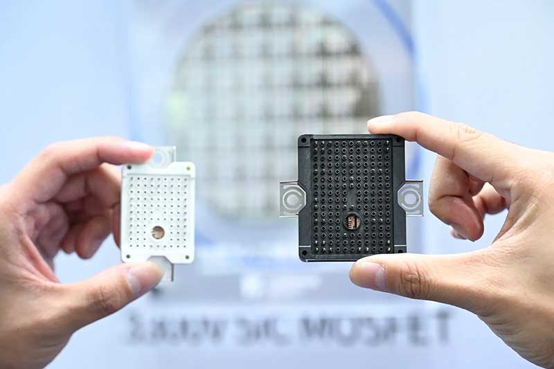 工研院整合開發出碳化矽功率元件、功率模組、電子式繼電器及氮化鎵高效率電源等專利技術，攜手同欣電子、尼克森電子、鴻揚半導體、茂矽電子、群創光電進行技轉或串聯合作，強化國產化電源管理供應鏈技術自主，帶動臺灣功率半導體供應鏈成長升級。