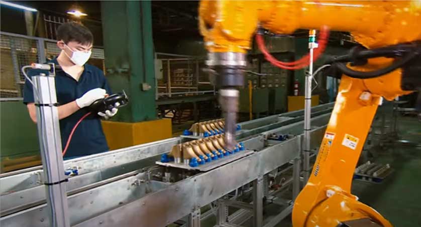 video-cps-grinding-polishing-robot.jpg